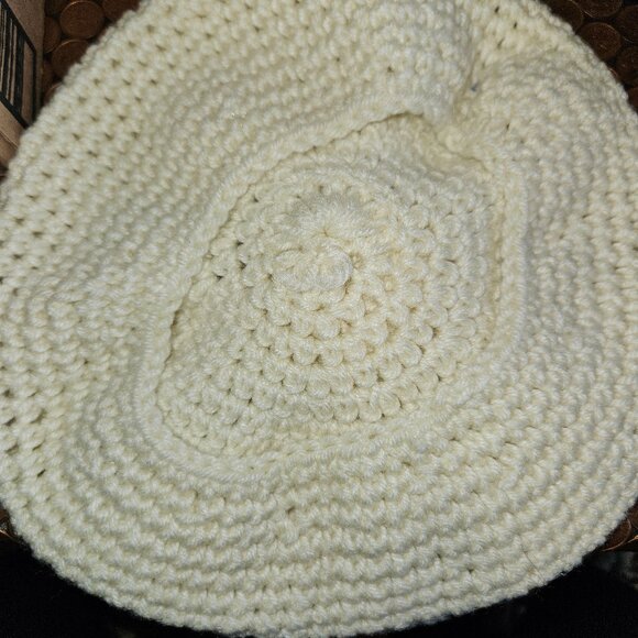 Vintage 1970's Knit "Mary Tyler Moore" Hat - Picture 3 of 5